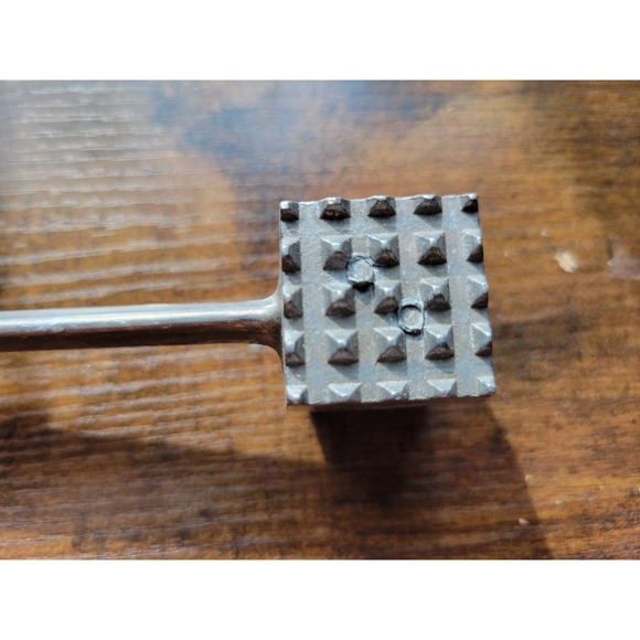 Aluminum 8" Meat Tenderizer - Fine & Coarse Pounder Mallet - Taiwan - Picture 2 of 7